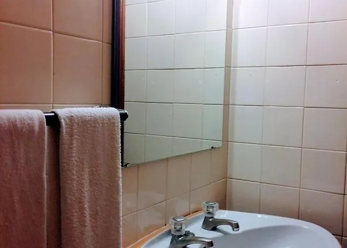 Pensao Suissa Πανσιόν *