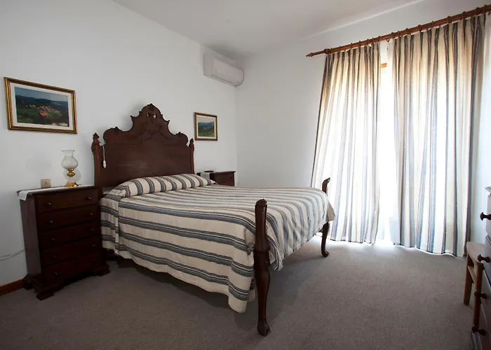 Pensao Suissa Πανσιόν Vale de Cambra